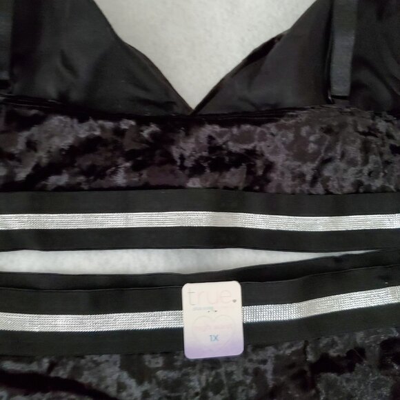 Panty & Bra Set 1X Black Velour Silver Trim Sexy rue21 - Picture 11 of 13